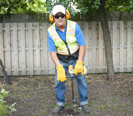 Small Auger and Dewalt Drill Safety Video – English